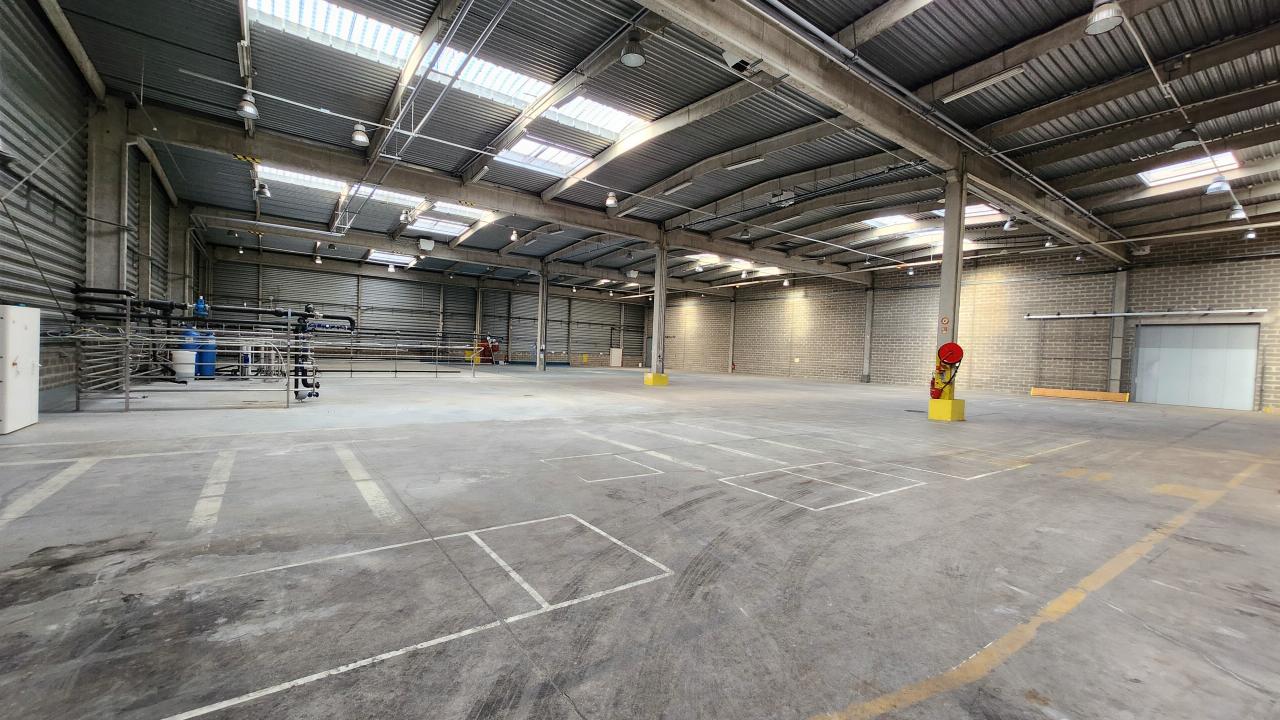 Entrepôt Sucy-en-Brie 4990m² Location entrepôt Sucy-en-Brie Val-de-Marne OLLOG2426577 0
